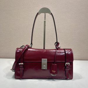 Gucci Marmont replika handväska i spegelkvalitet – exakt kopia av lyxdesign 1154190863 - front view | Gucci